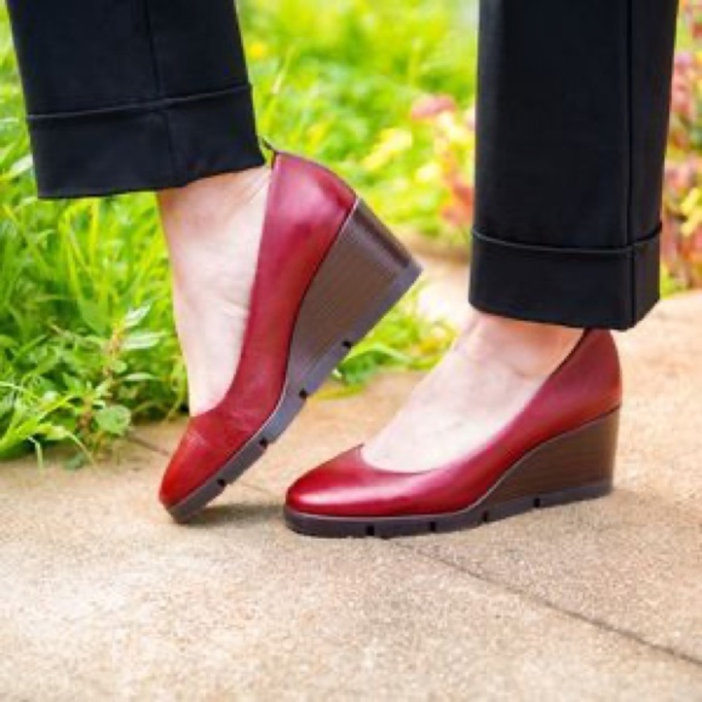 BetaBrand WEDGES